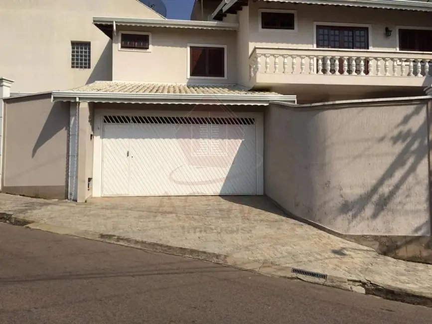 Casa com 3 quartos à venda, 182m2 em Vila Galvão, Jundiai - SP - imagem 3 Foto 3 de Casa com 3 quartos à venda, 182m2 em Vila Galvão, Jundiai - SP
