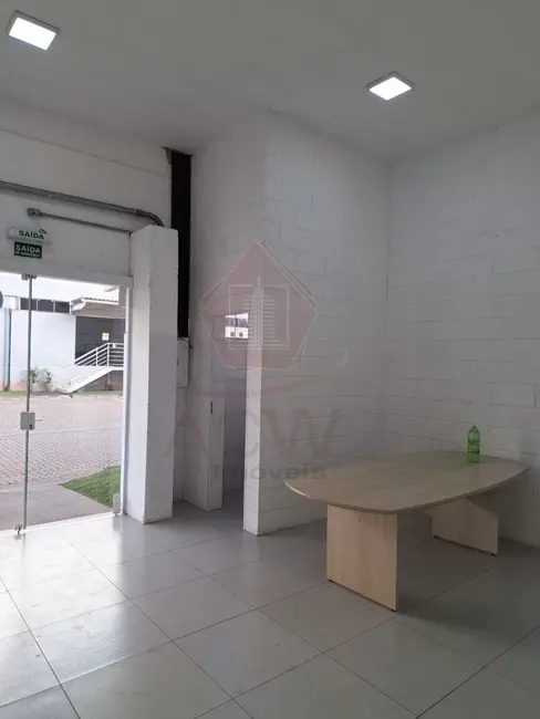 Armazém / Galpão para alugar, 850m2 em Sítio do Mursa, Varzea Paulista - SP - imagem 6 Foto 6 de Armazém / Galpão para alugar, 850m2 em Sítio do Mursa, Varzea Paulista - SP