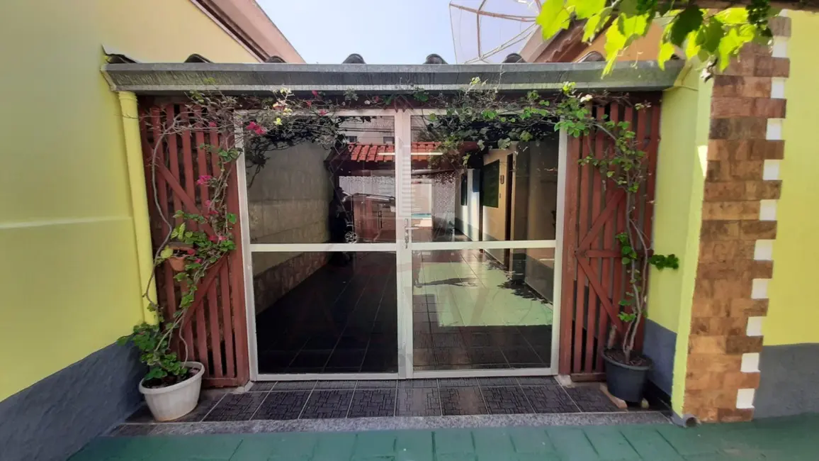 Casa com 2 quartos à venda, 200m2 em Parque Residencial Califórnia, Campo Limpo Paulista - SP - imagem 4 Foto 4 de Casa com 2 quartos à venda, 200m2 em Parque Residencial Califórnia, Campo Limpo Paulista - SP