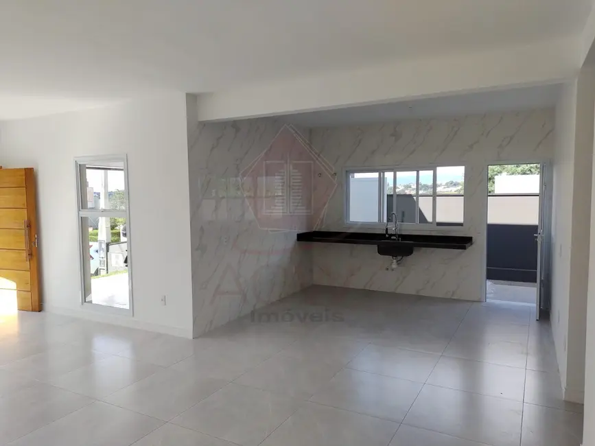 Foto 3 de Casa de Condomínio com 4 quartos à venda, 137m2 em Pinhal, Cabreuva - SP