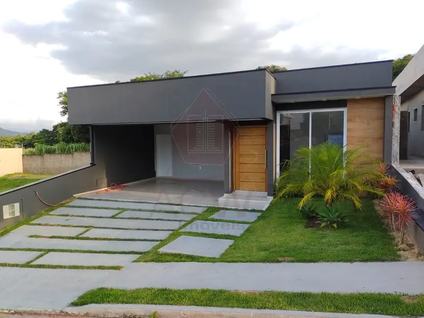 Foto 1 de Casa de Condomínio com 4 quartos à venda, 137m2 em Pinhal, Cabreuva - SP