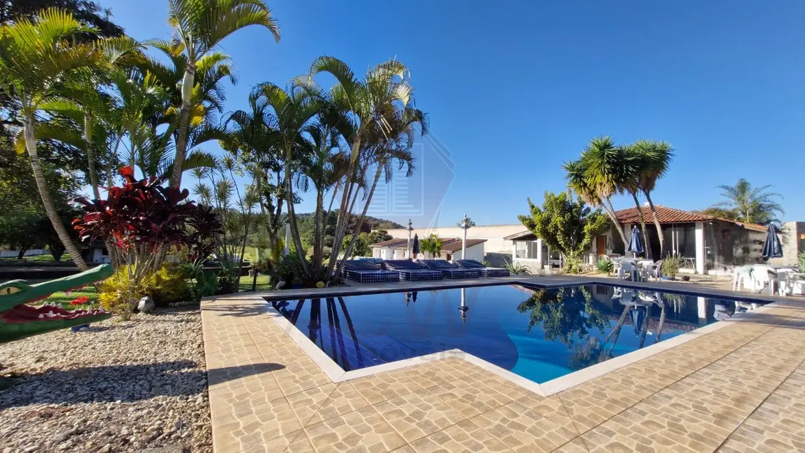 Chácara com 12 quartos à venda, 34851m2 em Guaxinduva, Atibaia - SP - imagem 1 Foto 1 de Chácara com 12 quartos à venda, 34851m2 em Guaxinduva, Atibaia - SP