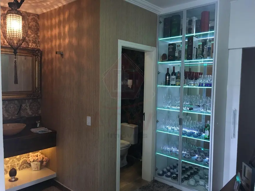 Foto 4 de Casa de Condomínio com 3 quartos para alugar, 230m2 em Louveira - SP