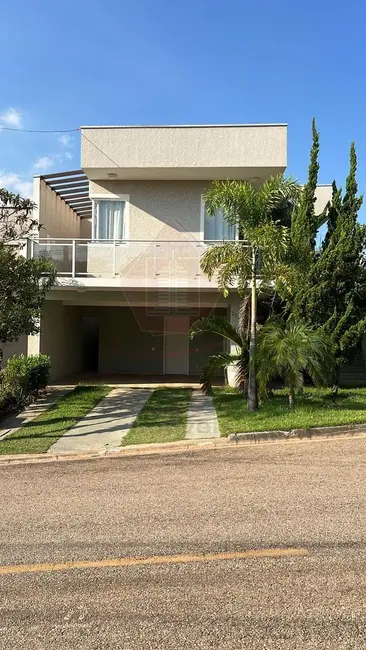 Foto 1 de Casa de Condomínio com 3 quartos para alugar, 230m2 em Louveira - SP