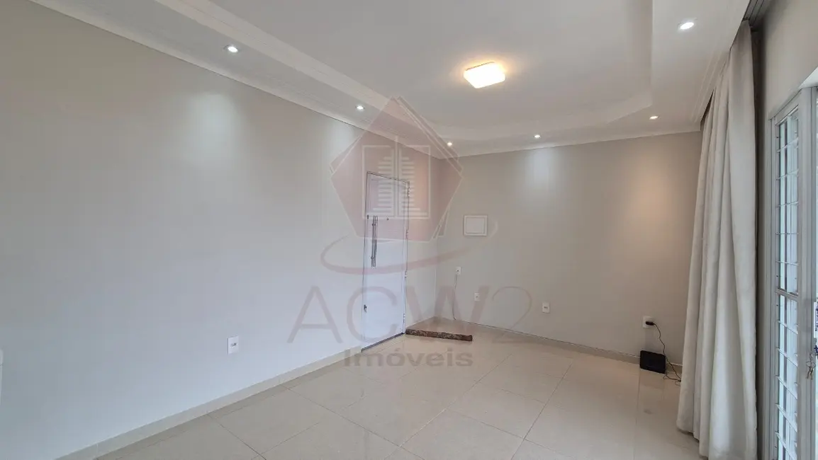 Foto 4 de Casa com 3 quartos para alugar, 120m2 em Jardim Pitangueiras I, Jundiai - SP