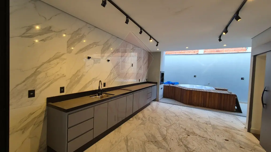 Foto 1 de Casa de Condomínio com 2 quartos para alugar, 143m2 em Pinhal, Cabreuva - SP