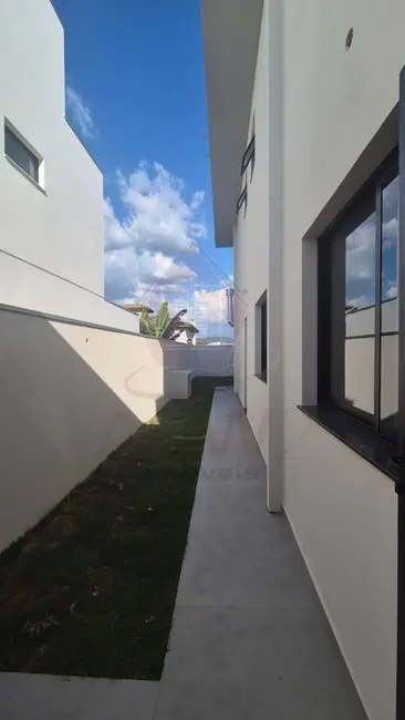 Casa de Condomínio com 3 quartos à venda, 220m2 em Itupeva - SP - imagem 8 Foto 8 de Casa de Condomínio com 3 quartos à venda, 220m2 em Itupeva - SP