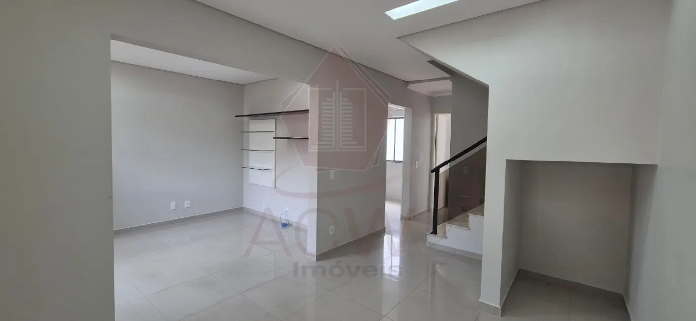 Foto 2 de Casa de Condomínio com 3 quartos à venda, 120m2 em Jundiai - SP