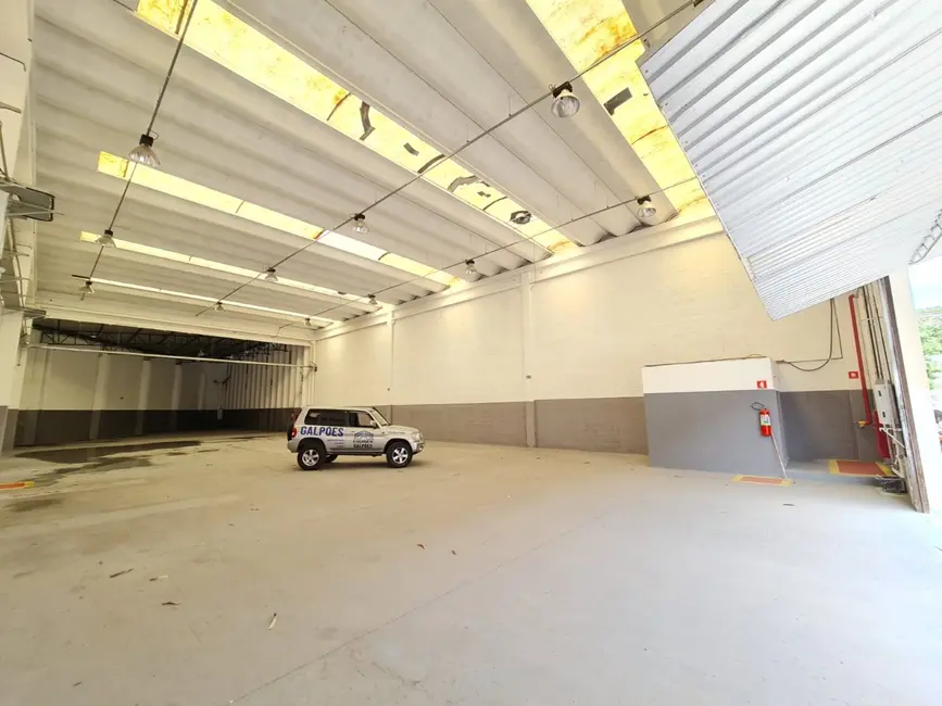 Foto 4 de Armazém / Galpão para alugar, 647m2 em Jardim Planalto, Jundiai - SP