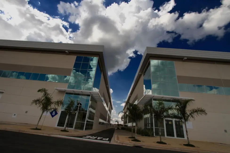 Armazém / Galpão para alugar, 640m2 em Parque Rural Fazenda Santa Cândida, Campinas - SP - imagem 2 Foto 2 de Armazém / Galpão para alugar, 640m2 em Parque Rural Fazenda Santa Cândida, Campinas - SP