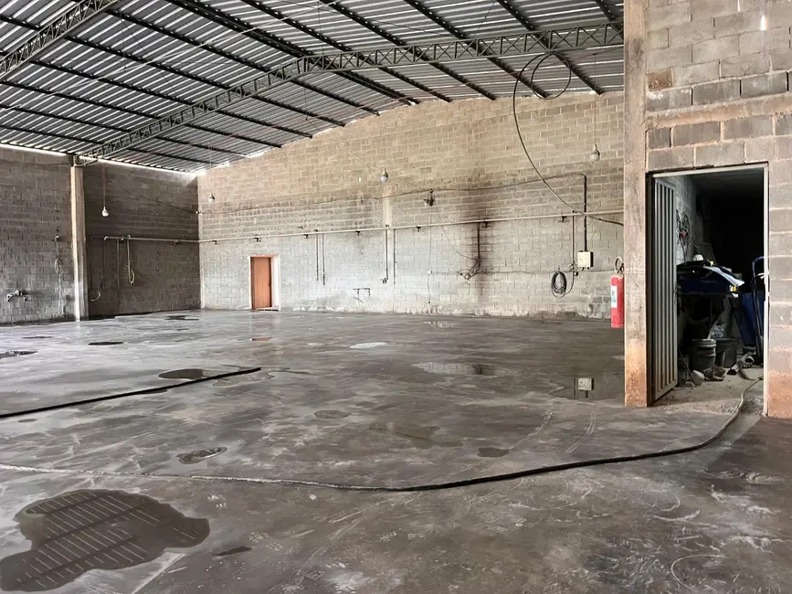 Foto 2 de Armazém / Galpão para alugar, 600m2 em Monte Mor - SP