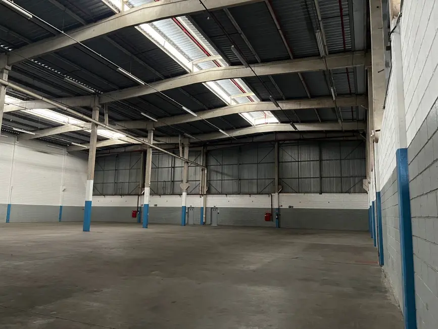 Armazém / Galpão para alugar, 787m2 em Jardim Itaquiti, Barueri - SP - imagem 3 Foto 3 de Armazém / Galpão para alugar, 787m2 em Jardim Itaquiti, Barueri - SP