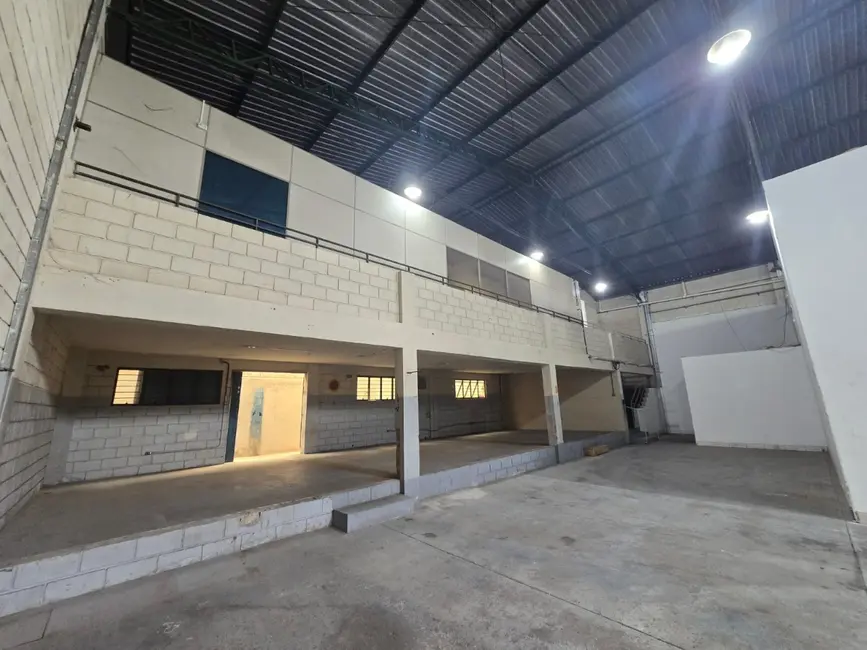 Armazém / Galpão para alugar, 400m2 em Jardim Leocádia, Sorocaba - SP - imagem 3 Foto 3 de Armazém / Galpão para alugar, 400m2 em Jardim Leocádia, Sorocaba - SP