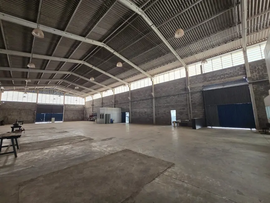Armazém / Galpão à venda e para alugar, 1500m2 em Iporanga, Sorocaba - SP - imagem 9 Foto 9 de Armazém / Galpão à venda e para alugar, 1500m2 em Iporanga, Sorocaba - SP