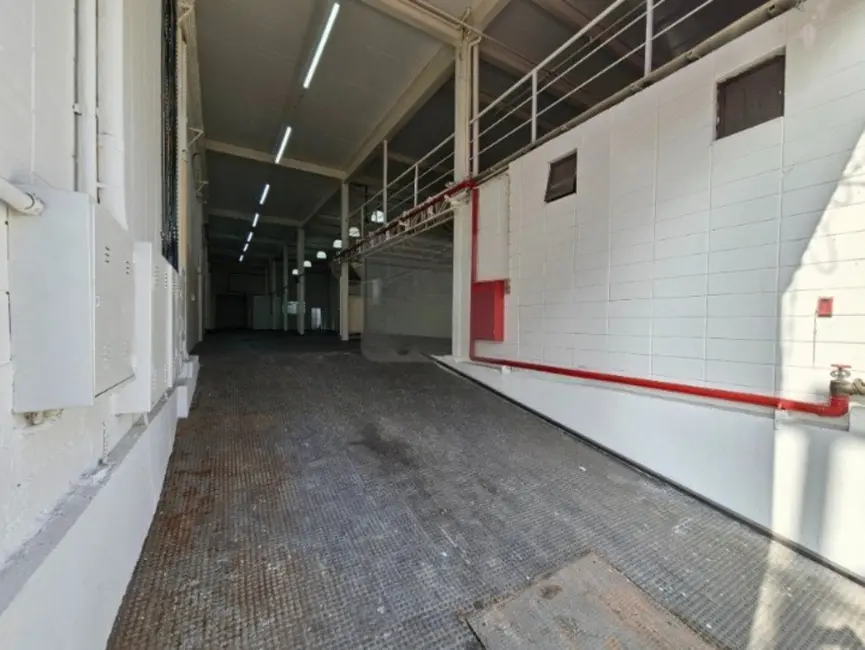 Foto 3 de Armazém / Galpão à venda e para alugar, 395m2 em Santa Paula, Sao Caetano Do Sul - SP