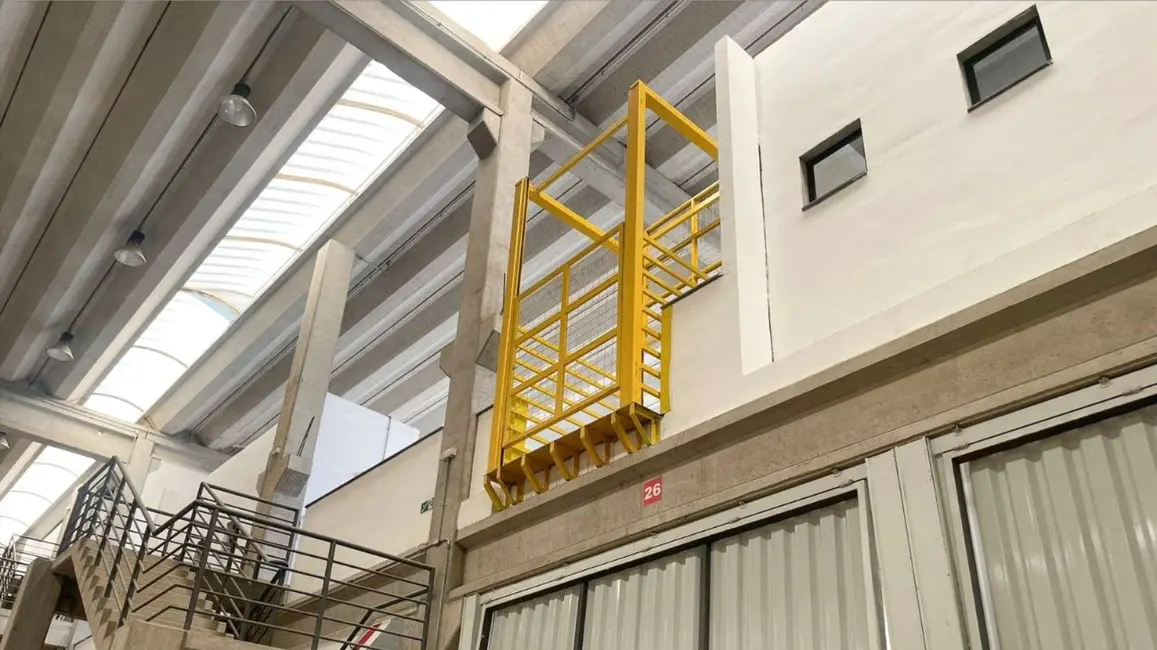 Foto 3 de Armazém / Galpão para alugar, 2000m2 em Centro, Aracariguama - SP