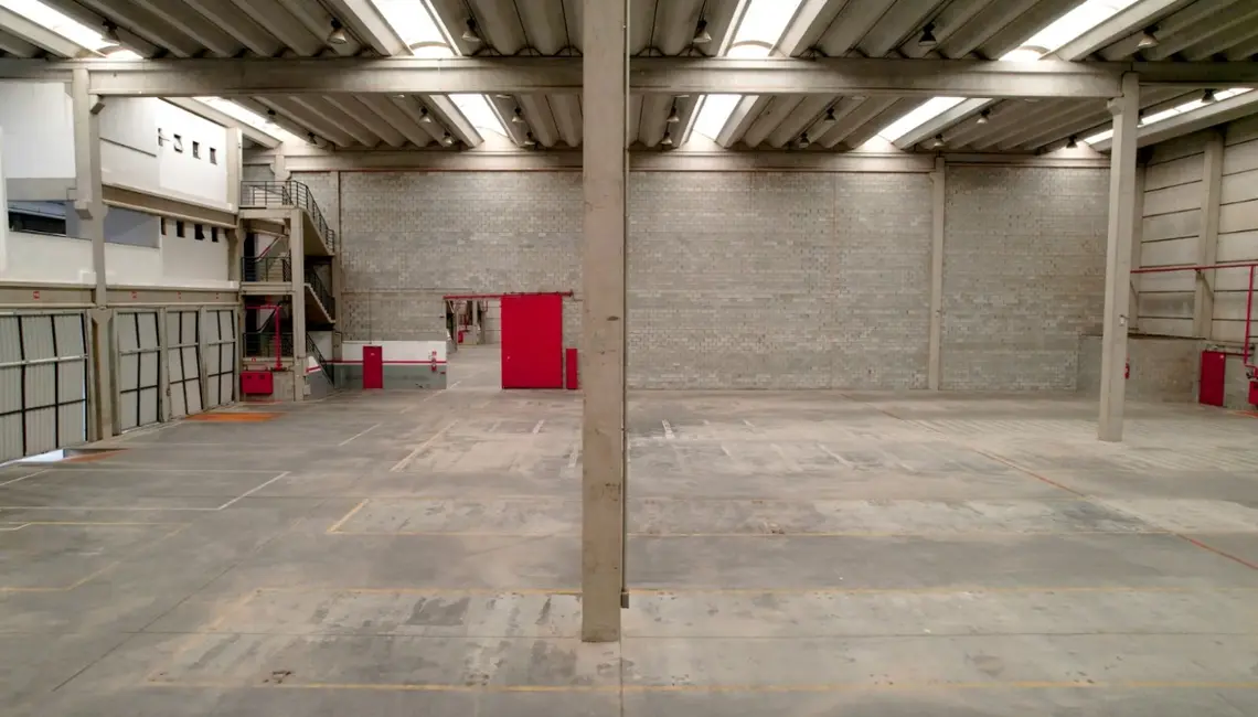 Armazém / Galpão para alugar, 1000m2 em Centro, Aracariguama - SP - imagem 1 Foto 1 de Armazém / Galpão para alugar, 1000m2 em Centro, Aracariguama - SP