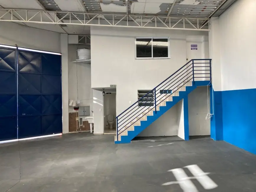 Foto 2 de Armazém / Galpão para alugar, 198m2 em Jardim Bertanha, Sorocaba - SP