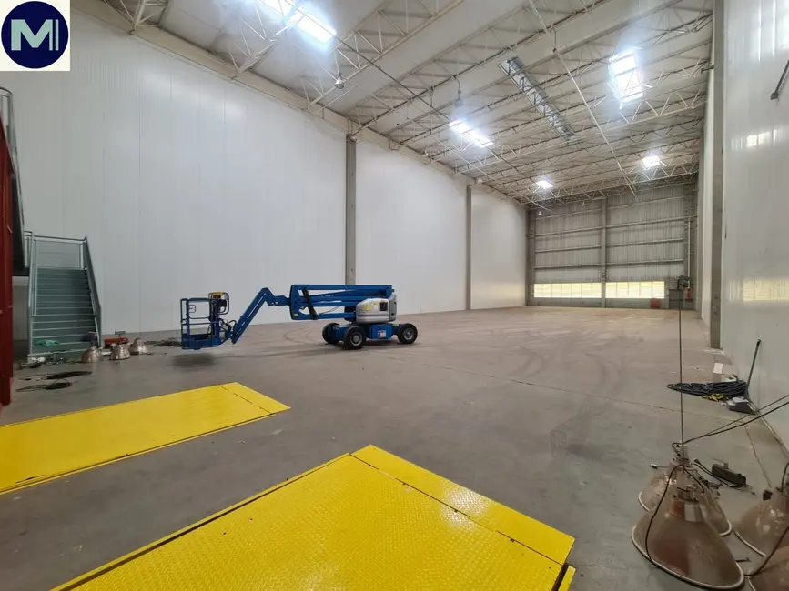 Foto 9 de Armazém / Galpão para alugar, 1742m2 em Itaqui, Itapevi - SP