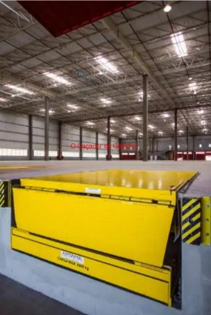 Foto 9 de Armazém / Galpão para alugar, 828m2 em Quinhaú, Embu Das Artes - SP