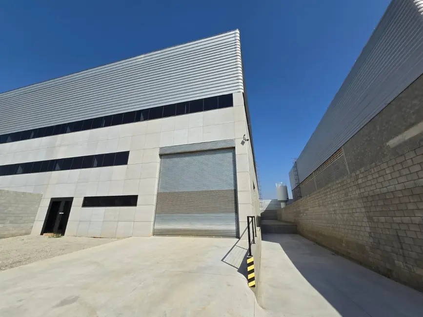 Foto 2 de Armazém / Galpão para alugar, 748m2 em Parque Empresarial das Mangueiras, Sorocaba - SP