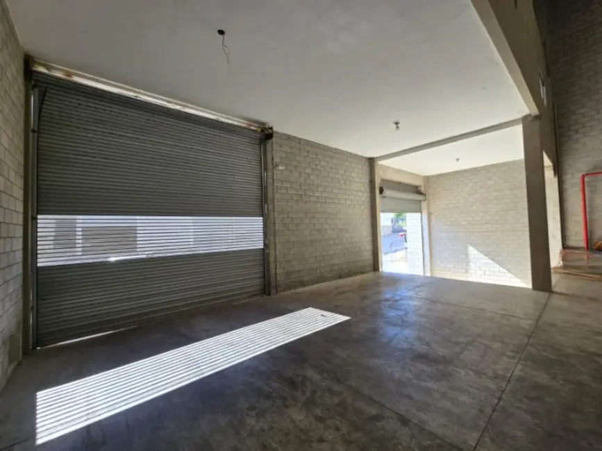 Armazém / Galpão para alugar, 1100m2 em Iporanga, Sorocaba - SP - imagem 6 Foto 6 de Armazém / Galpão para alugar, 1100m2 em Iporanga, Sorocaba - SP