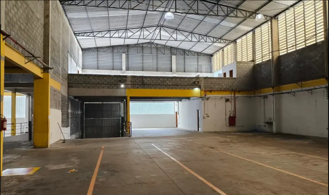 Foto 8 de Armazém / Galpão para alugar, 1400m2 em Recanto Sombra do Ipê, Santana De Parnaiba - SP
