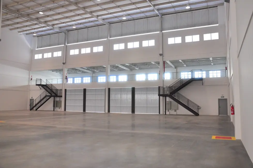 Foto 4 de Armazém / Galpão para alugar, 1740m2 em Itaqui, Itapevi - SP
