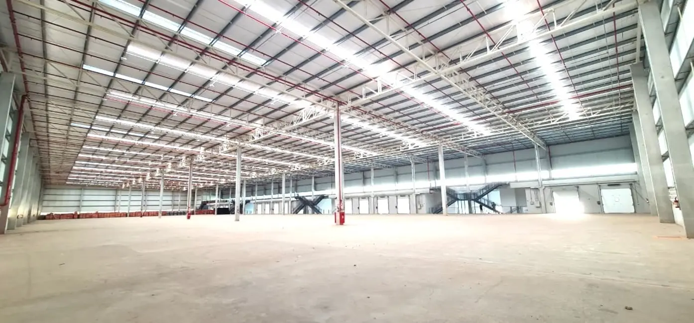 Armazém / Galpão para alugar, 3840m2 em Aracariguama - SP - imagem 1 Foto 1 de Armazém / Galpão para alugar, 3840m2 em Aracariguama - SP