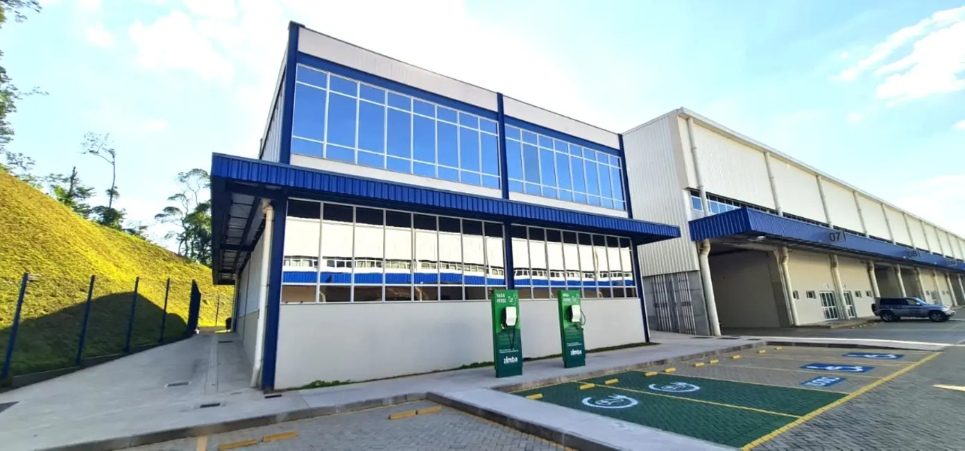 Armazém / Galpão para alugar, 3840m2 em Aracariguama - SP - imagem 3 Foto 3 de Armazém / Galpão para alugar, 3840m2 em Aracariguama - SP