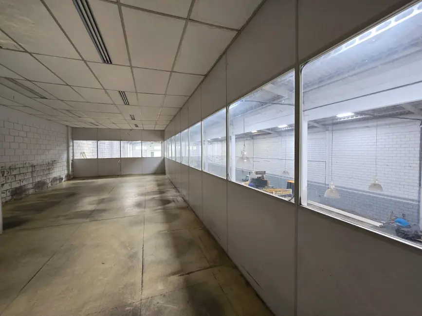 Foto 9 de Armazém / Galpão para alugar, 1060m2 em Retiro São João, Sorocaba - SP