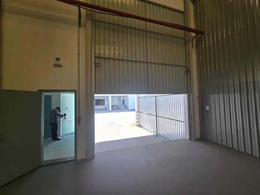 Armazém / Galpão para alugar, 653m2 em Iporanga, Sorocaba - SP - imagem 3 Foto 3 de Armazém / Galpão para alugar, 653m2 em Iporanga, Sorocaba - SP