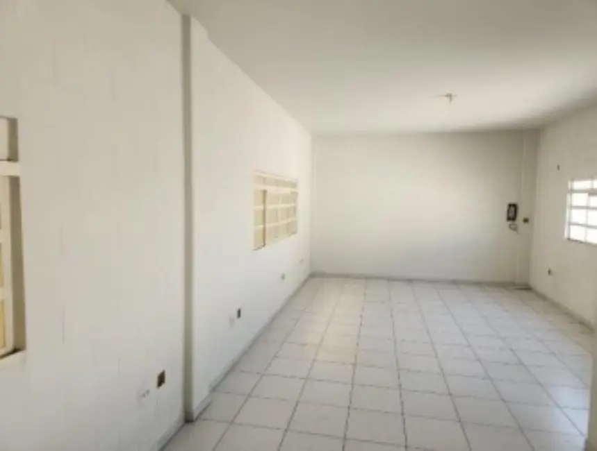 Armazém / Galpão para alugar, 530m2 em Cajuru do Sul, Sorocaba - SP - imagem 7 Foto 7 de Armazém / Galpão para alugar, 530m2 em Cajuru do Sul, Sorocaba - SP