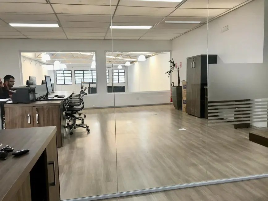 Armazém / Galpão à venda, 263m2 em Jardim Piazza di Roma, Sorocaba - SP - imagem 3 Foto 3 de Armazém / Galpão à venda, 263m2 em Jardim Piazza di Roma, Sorocaba - SP