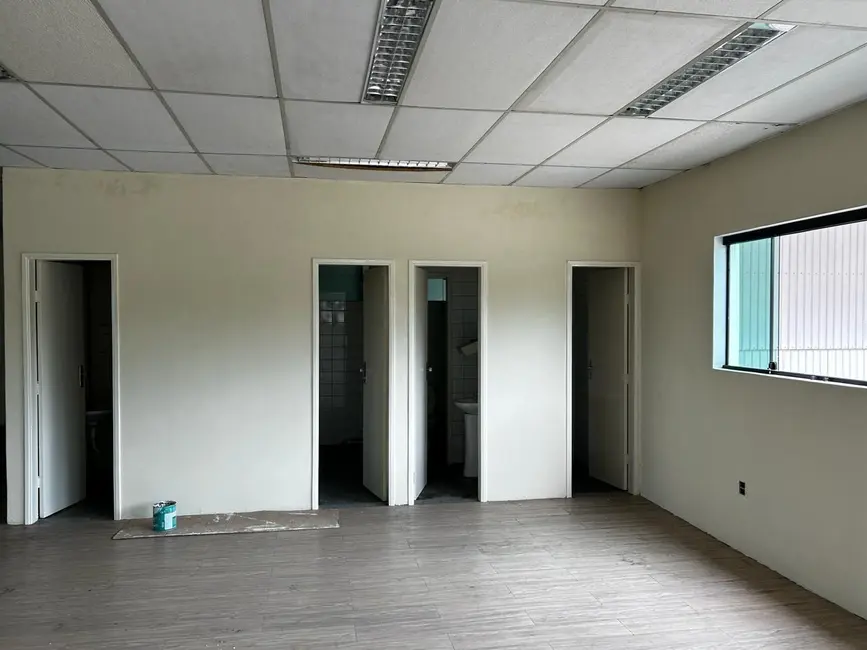 Foto 9 de Armazém / Galpão para alugar, 100m2 em Jardim Alvorada, Jandira - SP