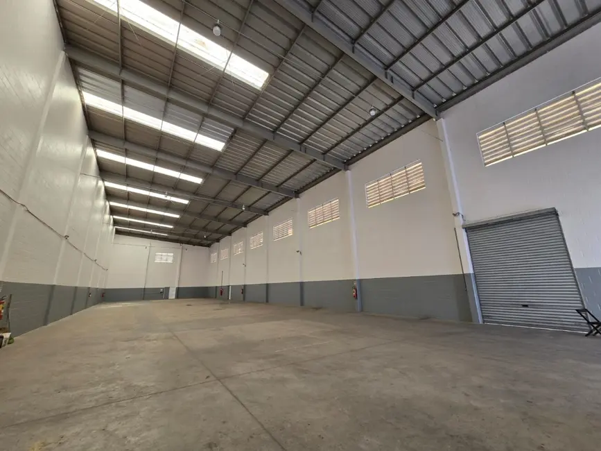 Foto 4 de Armazém / Galpão para alugar, 900m2 em Cajuru do Sul, Sorocaba - SP