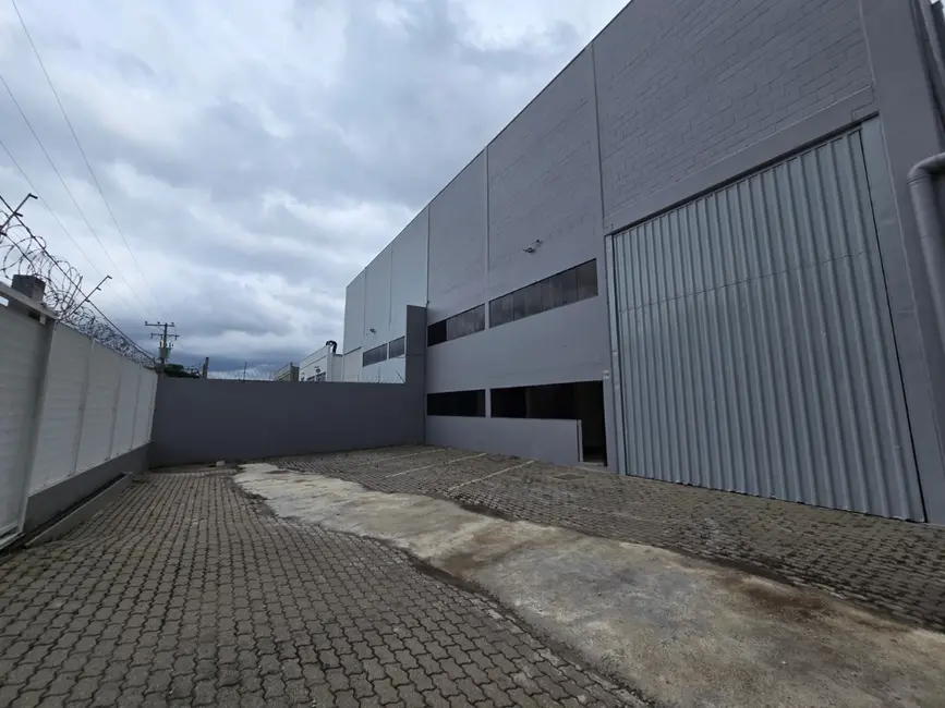 Foto 2 de Armazém / Galpão para alugar, 900m2 em Cajuru do Sul, Sorocaba - SP