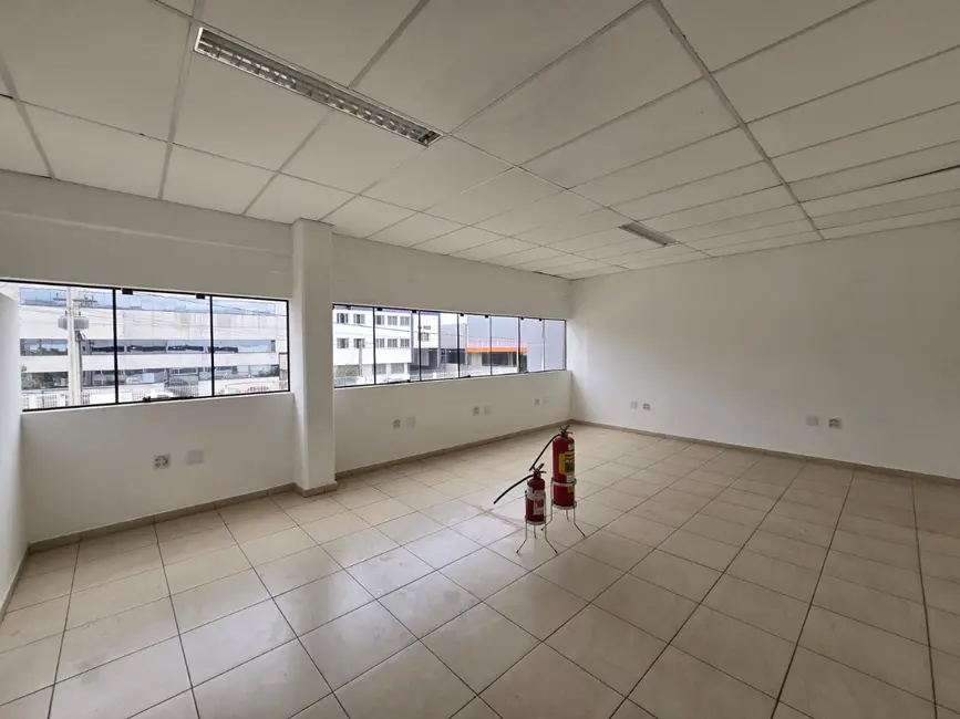 Foto 8 de Armazém / Galpão para alugar, 900m2 em Cajuru do Sul, Sorocaba - SP