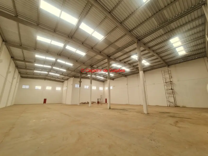 Foto 2 de Armazém / Galpão para alugar, 2400m2 em Éden, Sorocaba - SP