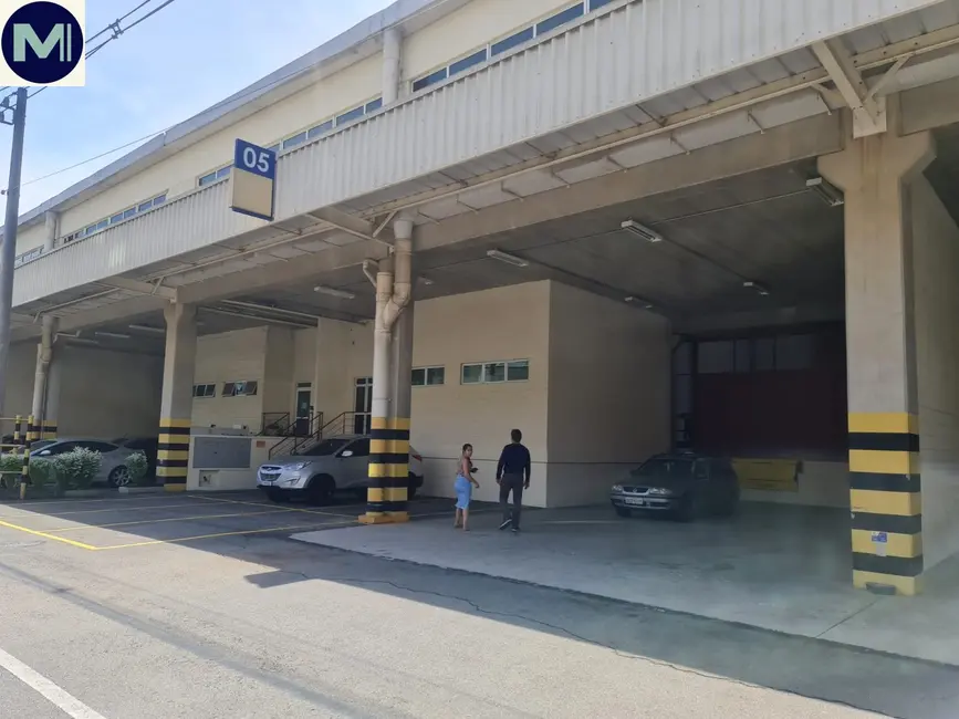 Foto 2 de Armazém / Galpão para alugar, 2369m2 em Padroeira, Osasco - SP