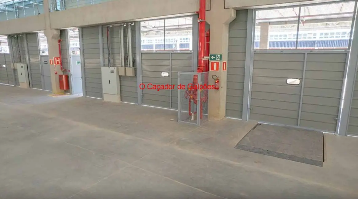 Armazém / Galpão para alugar, 3032m2 em Perus, São Paulo - SP - imagem 7 Foto 7 de Armazém / Galpão para alugar, 3032m2 em Perus, São Paulo - SP