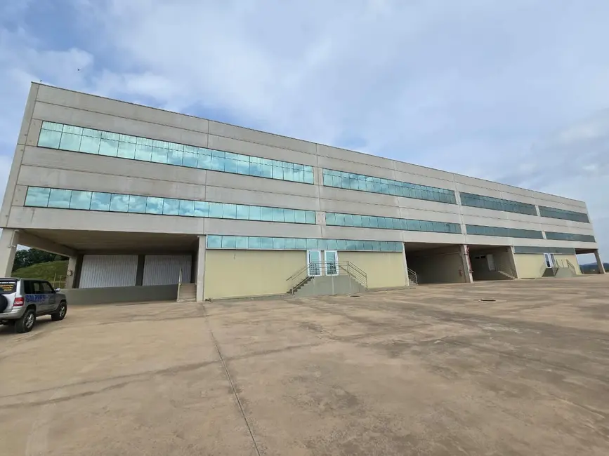 Foto 2 de Armazém / Galpão para alugar, 5204m2 em Sao Roque - SP