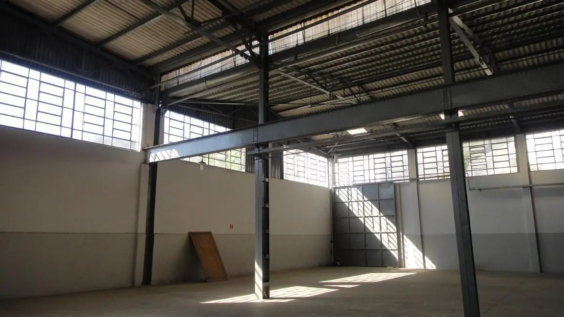 Armazém / Galpão para alugar, 1950m2 em Jardim Regina Alice, Barueri - SP - imagem 3 Foto 3 de Armazém / Galpão para alugar, 1950m2 em Jardim Regina Alice, Barueri - SP