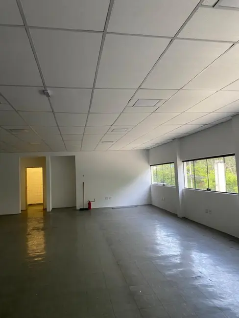 Foto 9 de Armazém / Galpão à venda, 2916m2 em Jardim Triângulo, Taboao Da Serra - SP