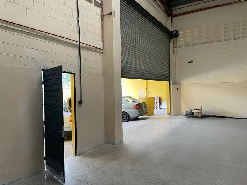 Foto 9 de Armazém / Galpão à venda, 2881m2 em Jardim Triângulo, Taboao Da Serra - SP