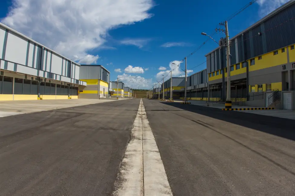 Foto 2 de Armazém / Galpão para alugar, 13698m2 em Vila Galvão, Cacapava - SP