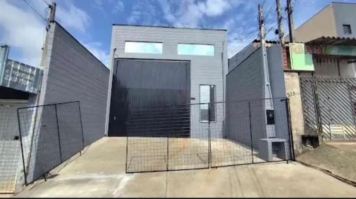 Armazém / Galpão à venda e para alugar, 240m2 em Jardim Piazza di Roma, Sorocaba - SP - imagem 4 Foto 4 de Armazém / Galpão à venda e para alugar, 240m2 em Jardim Piazza di Roma, Sorocaba - SP