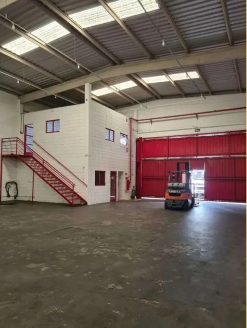 Foto 2 de Armazém / Galpão para alugar, 900m2 em Iporanga, Sorocaba - SP