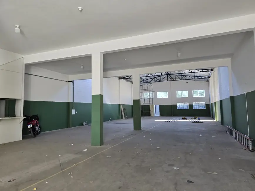 Armazém / Galpão para alugar, 403m2 em Zona Industrial, Sorocaba - SP - imagem 4 Foto 4 de Armazém / Galpão para alugar, 403m2 em Zona Industrial, Sorocaba - SP