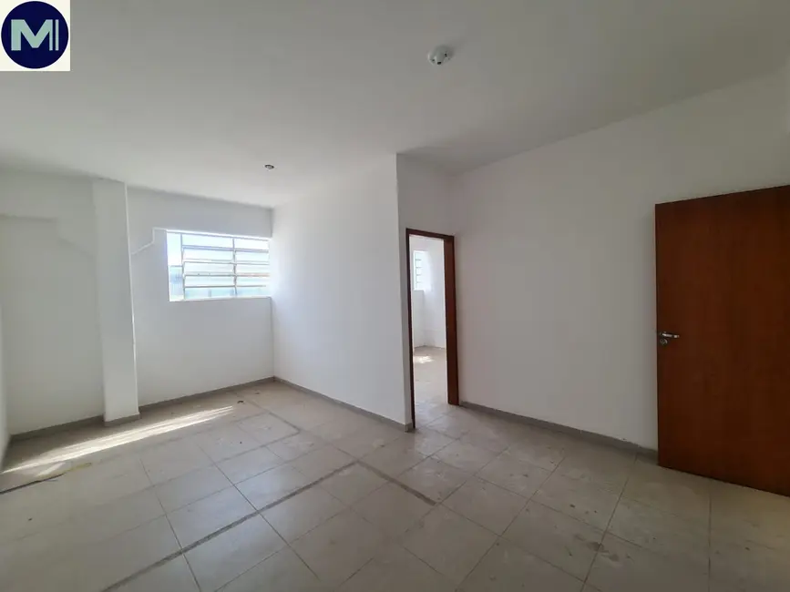 Armazém / Galpão para alugar, 1600m2 em Éden, Sorocaba - SP - imagem 9 Foto 9 de Armazém / Galpão para alugar, 1600m2 em Éden, Sorocaba - SP